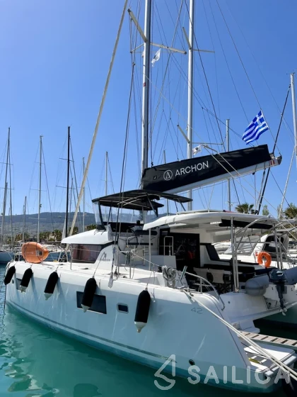 Lagoon 42 - Yacht Charter Sailica
