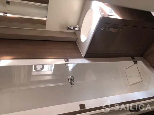 Bali 4.4 - Yacht Charter Sailica