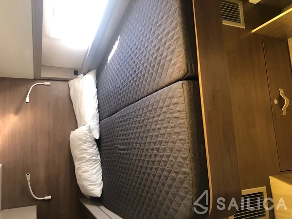 Bali 4.4 - Yacht Charter Sailica