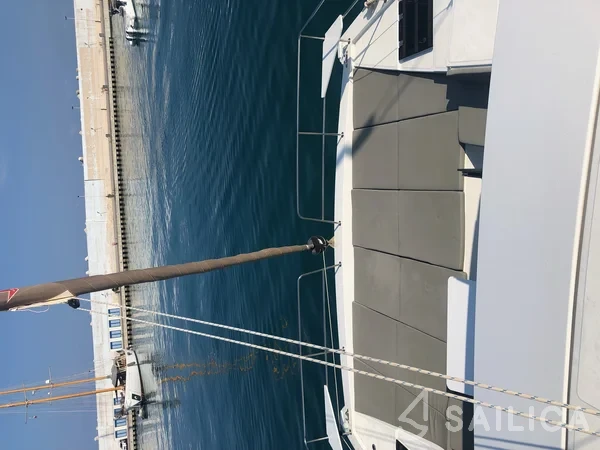 Bali 4.4 - Yacht Charter Sailica