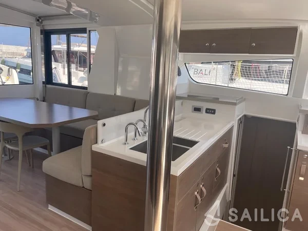 Bali 4.4 - Yacht Charter Sailica