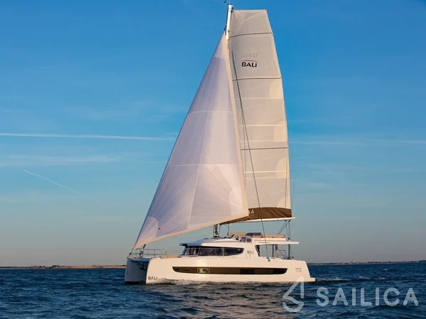 Bali 4.4 - Yacht Charter Sailica