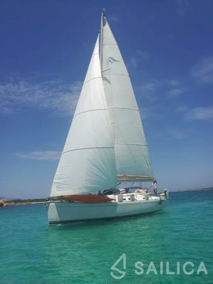 Hanse 400 - Yacht Charter Sailica