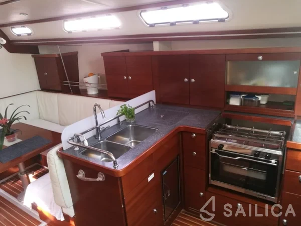 Hanse 400 - Yacht Charter Sailica