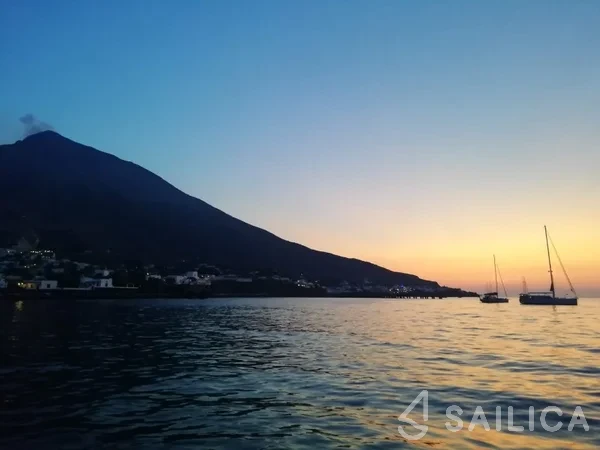 Hanse 400 - Yacht Charter Sailica