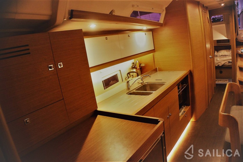 Dufour 430 - Yacht Charter Sailica