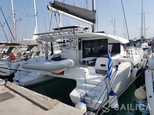 Lagoon 42 - Yacht Charter Sailica