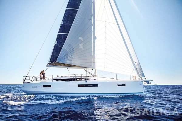 Sun Odyssey 410 - Yacht Charter Sailica