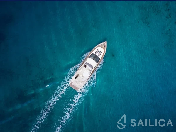 Azimut 74 - Yacht Charter Sailica