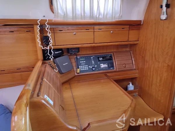 Bavaria 37 Cruiser - Yacht Charter Sailica