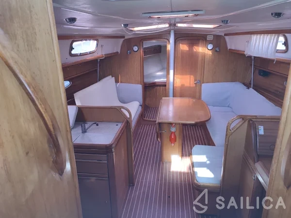 Bavaria 37 Cruiser - Yacht Charter Sailica