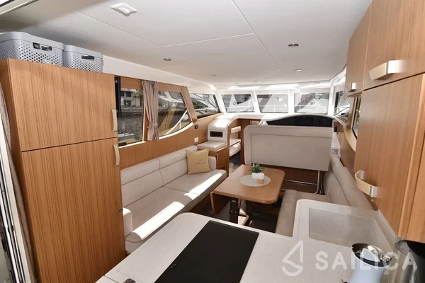 Greenline 33 - Yacht Charter Sailica