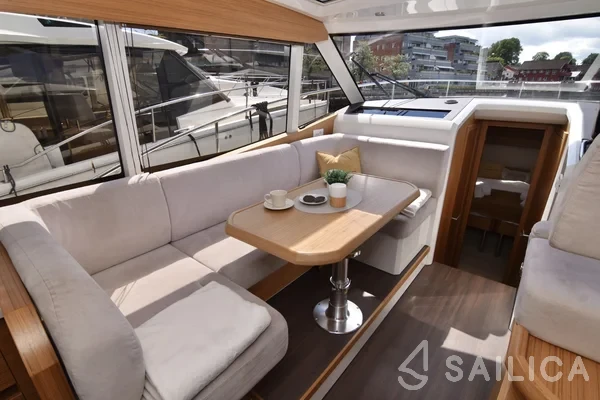 Greenline 39 - Yacht Charter Sailica