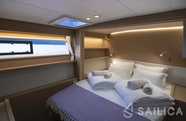 Lagoon 560 - Yacht Charter Sailica
