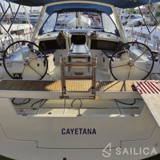Oceanis 48 - Yacht Charter Sailica