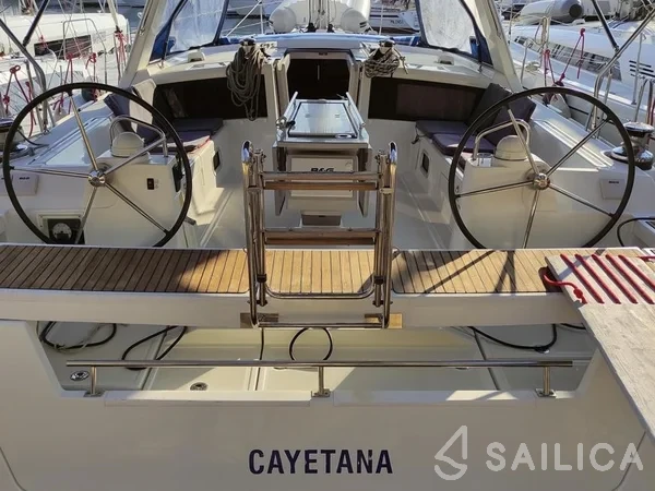 Oceanis 48 - Yacht Charter Sailica