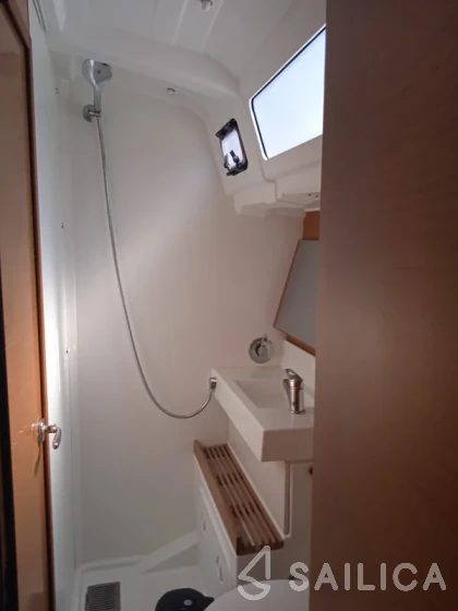 Sun Odyssey 490 - Yacht Charter Sailica