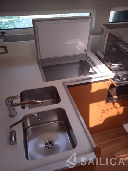 Sun Odyssey 490 - Yacht Charter Sailica