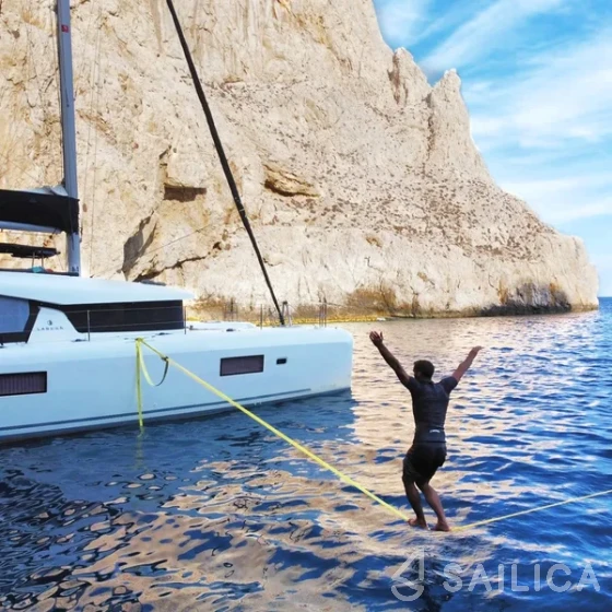 Lagoon 42 - Yacht Charter Sailica