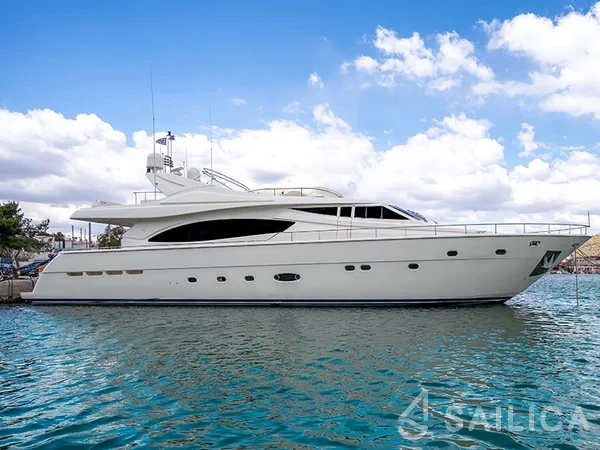 Ferretti 880 - Yacht Charter Sailica