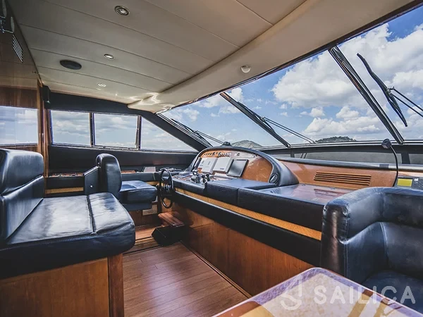 Ferretti 880 - Yacht Charter Sailica