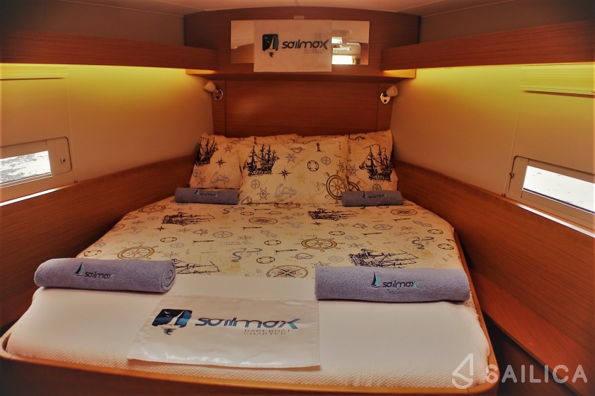 Dufour 430 - Yacht Charter Sailica