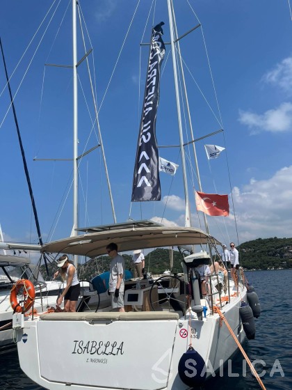 Dufour 430 - Yacht Charter Sailica