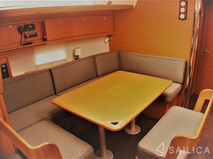 Dufour 430 - Yacht Charter Sailica