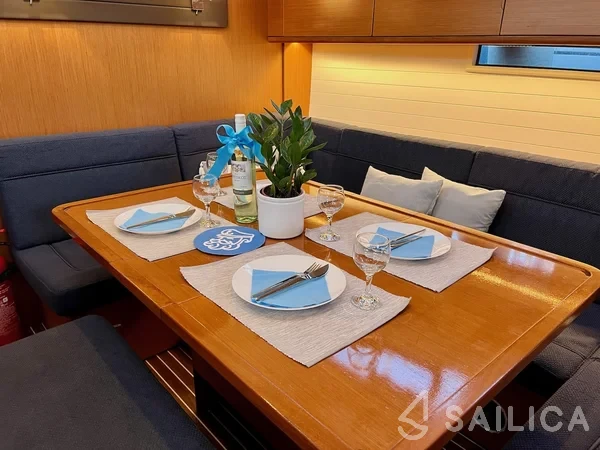 Bavaria 46 Cruiser - Yacht Charter Sailica
