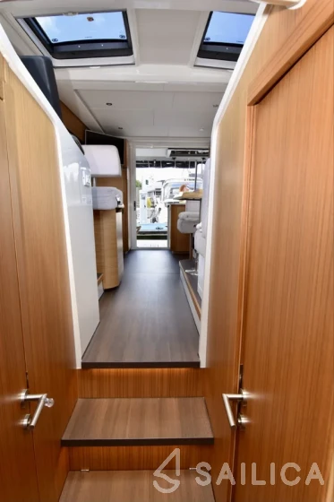 Greenline 39 - Yacht Charter Sailica