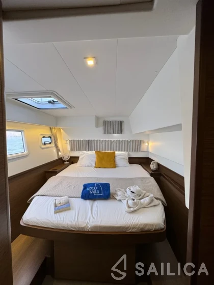 Lagoon 42 - Yacht Charter Sailica