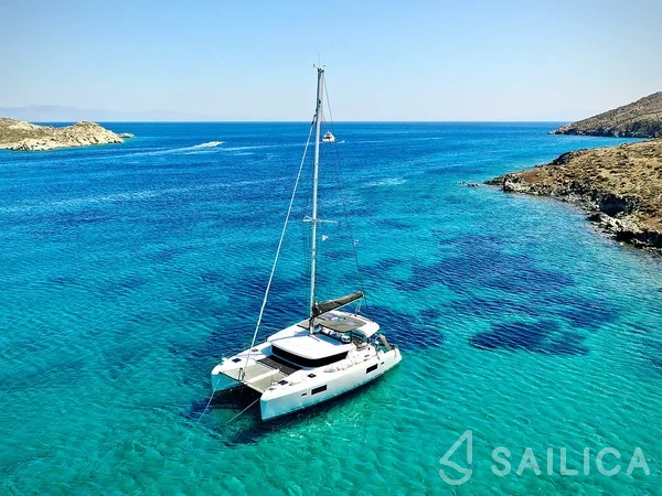 Lagoon 42 - Yacht Charter Sailica