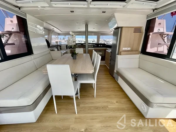 Bali 4.0 - Yacht Charter Sailica