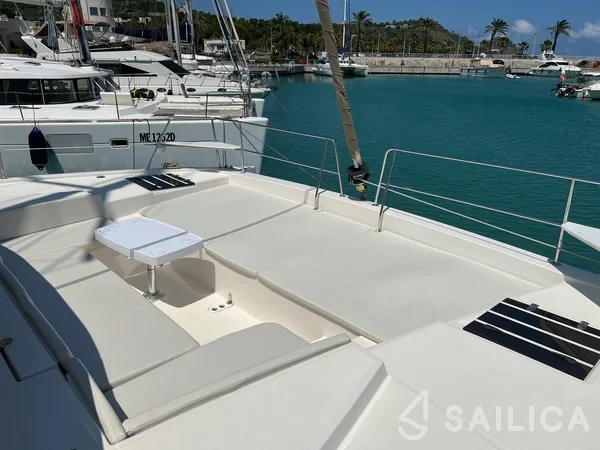 Bali 4.0 - Yacht Charter Sailica