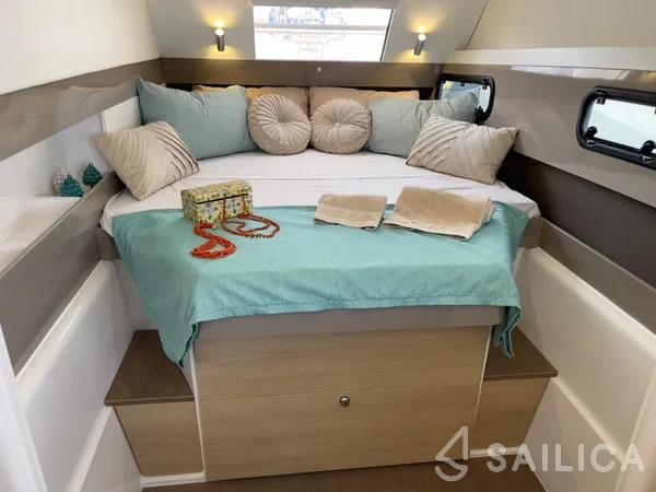 Bali 4.0 - Yacht Charter Sailica