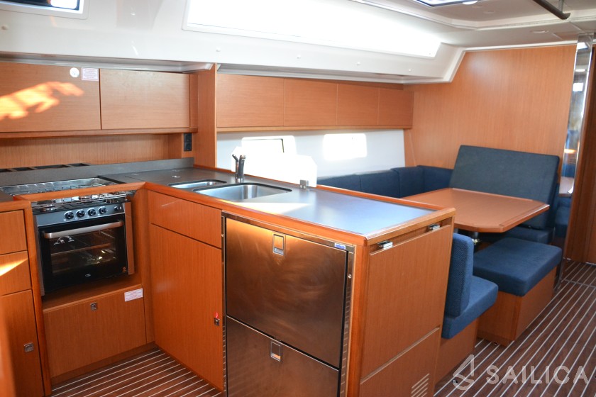 Bavaria C45 - Yacht Charter Sailica