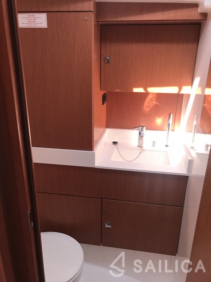 Bavaria C45 - Yacht Charter Sailica