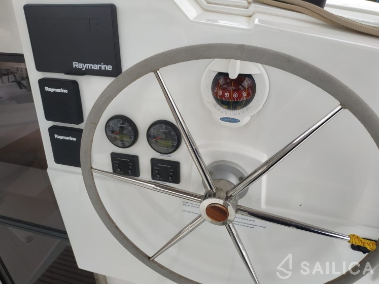 Lucia 40 - Yacht Charter Sailica