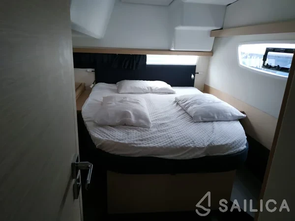 Lucia 40 - Yacht Charter Sailica