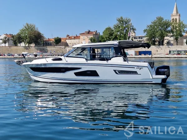 Merry Fisher 1095 - Yacht Charter Sailica