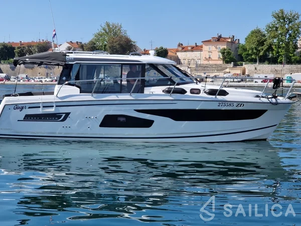 Merry Fisher 1095 - Yacht Charter Sailica