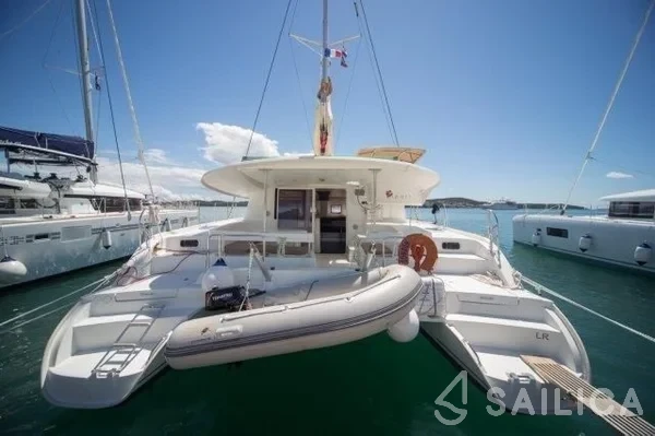 Lipari 41 - Yacht Charter Sailica