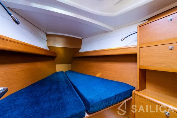 Sun Odyssey 379 - Yacht Charter Sailica