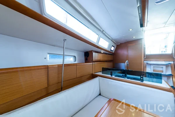 Sun Odyssey 379 - Yacht Charter Sailica