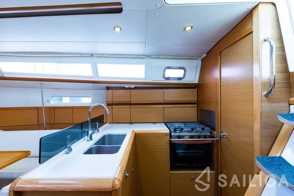 Sun Odyssey 379 - Yacht Charter Sailica