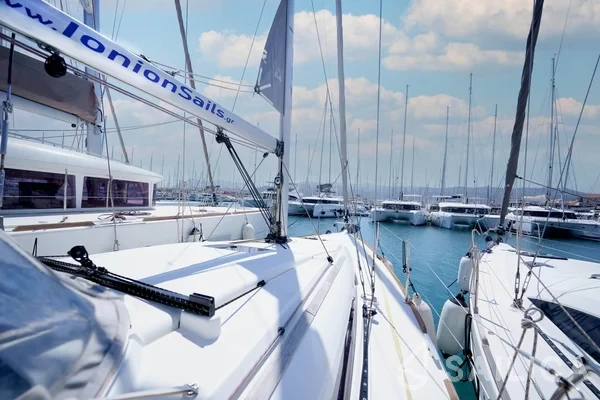 Sun Odyssey 379 - Yacht Charter Sailica