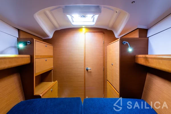 Sun Odyssey 379 - Yacht Charter Sailica