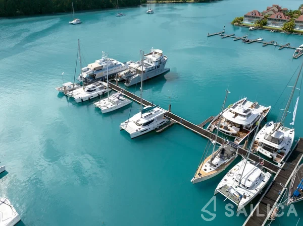 Lagoon 46  - Yacht Charter Sailica