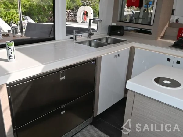 Saona 47 - Yacht Charter Sailica