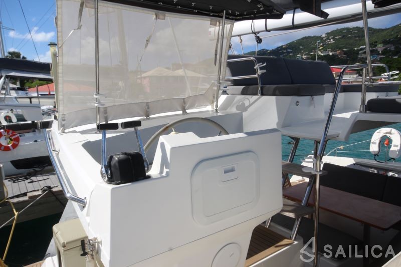 Saona 47 - Yacht Charter Sailica